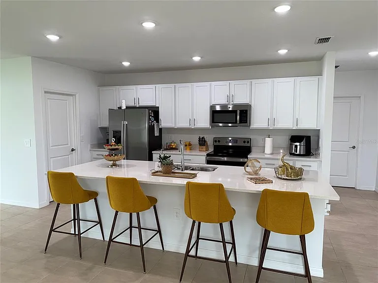 121 Citrine Loop — Photo 4