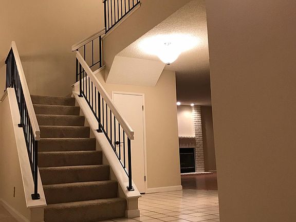 3rd image of 4236 Limestone Dr