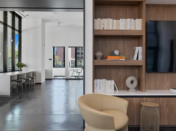 504 Sackett Street image 17 of 27