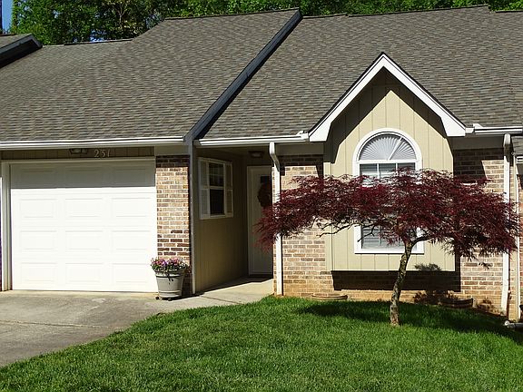 2nd image of 231 Camelot Ct