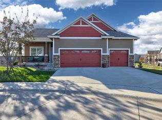 502 NE Brookridge Cir, Waukee, IA 50263