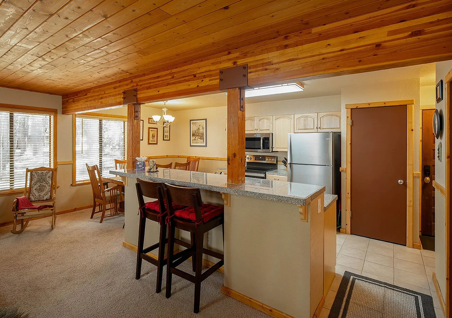 Truckee Condo Ski Lease | Nov 1 - April 30th | $2500/mo — Photo 4
