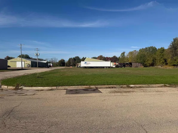 Brown Ave, Peshtigo, WI 54157