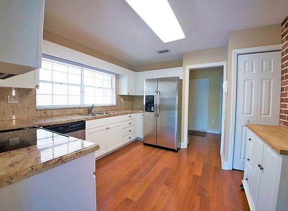 4th image of 5109 NW 105th Ct