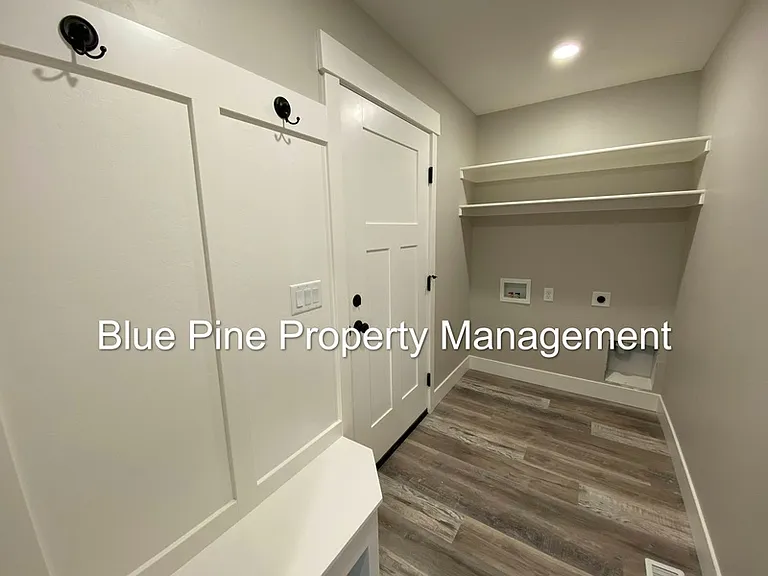 3840 Ventura Ave — Photo 14