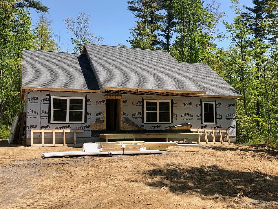 1st image of 5 Leona Dr