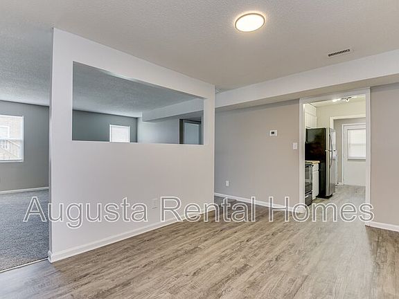 4th image of 3029 Old Powderhouse Rd APT B1