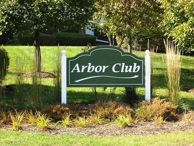 Arbor club sign 