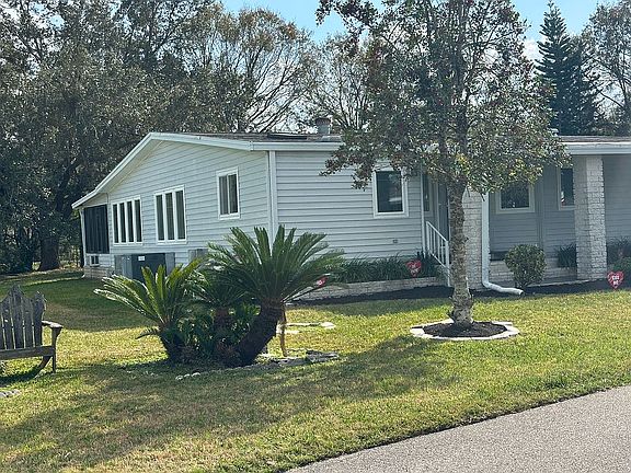 4th image of 4607 Arlington Park Dr #Y