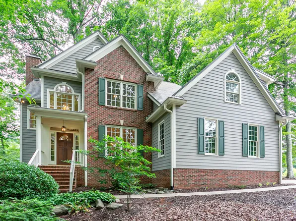 2325 Old Oak Pl, Hillsborough, NC 27278