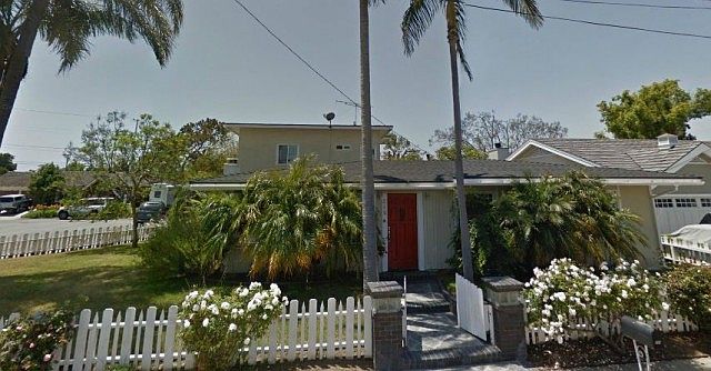 1st image of 215 Cecil Pl