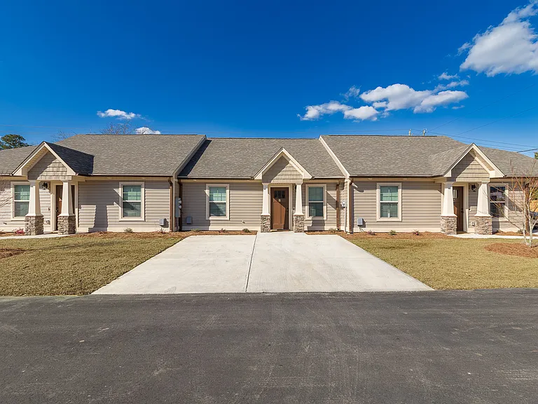 101 Gandy Dr — Photo 11