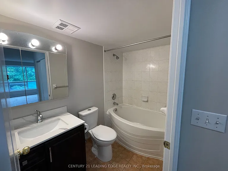 2585 Erin Centre Blvd #601 — Photo 14
