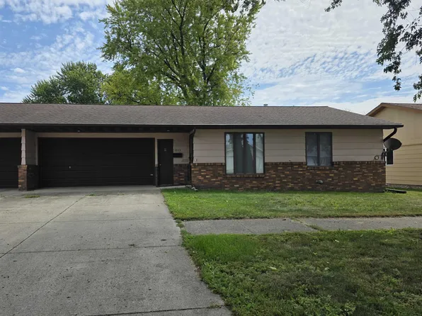 1013 5th Ave, Sheldon, IA 51201
