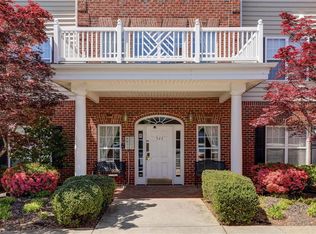 522 College Rd APT 201, Greensboro, NC 27410