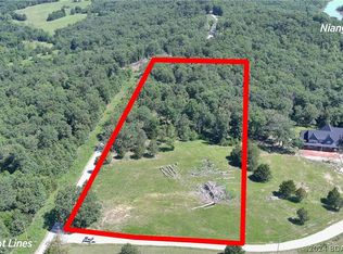 13 Wagon Trail Rd, Camdenton, MO 65020