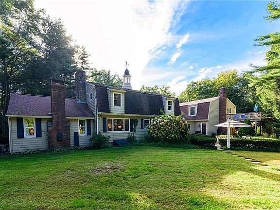 4th image of 31 Raccoon Hill Rd