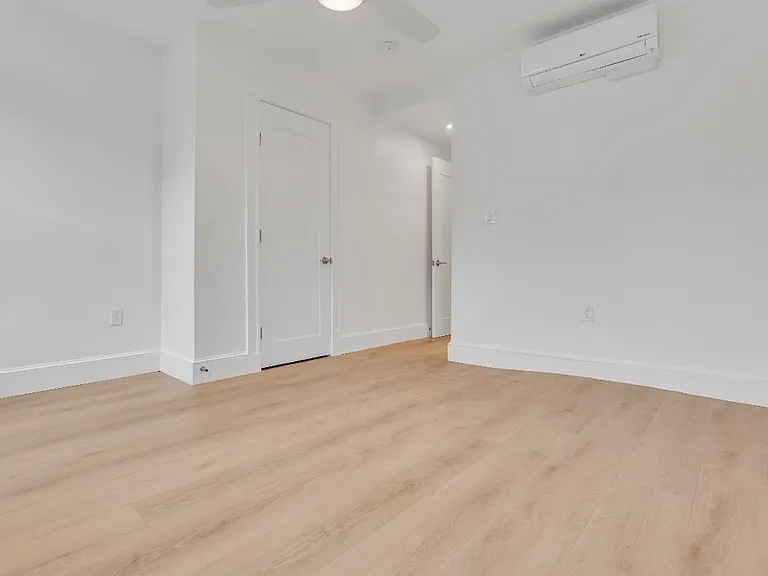 316 Summit Ave #102 — Photo 18