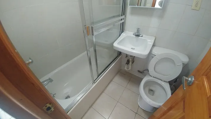 Rented by Downtown Mgt & Realty LLC | media 7