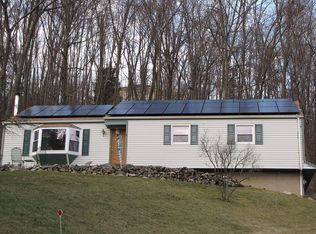 8 Gary Ln, Califon, NJ 07830