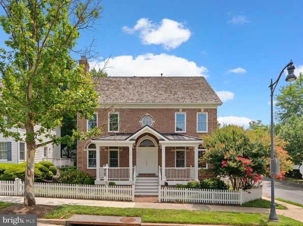 405 Tschiffely Square Rd