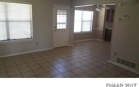 3rd image of 1419 Metropolitan Dr