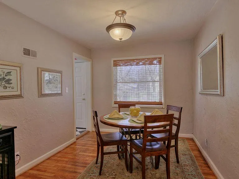 7315 Springfield St — Photo 4
