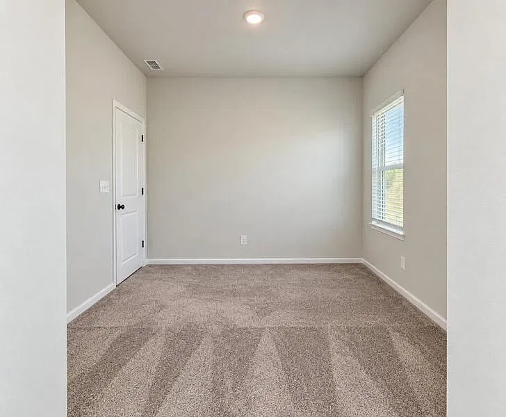 3 bed, 2.5 bath, 1500 sqft, $1,945 — Photo 3