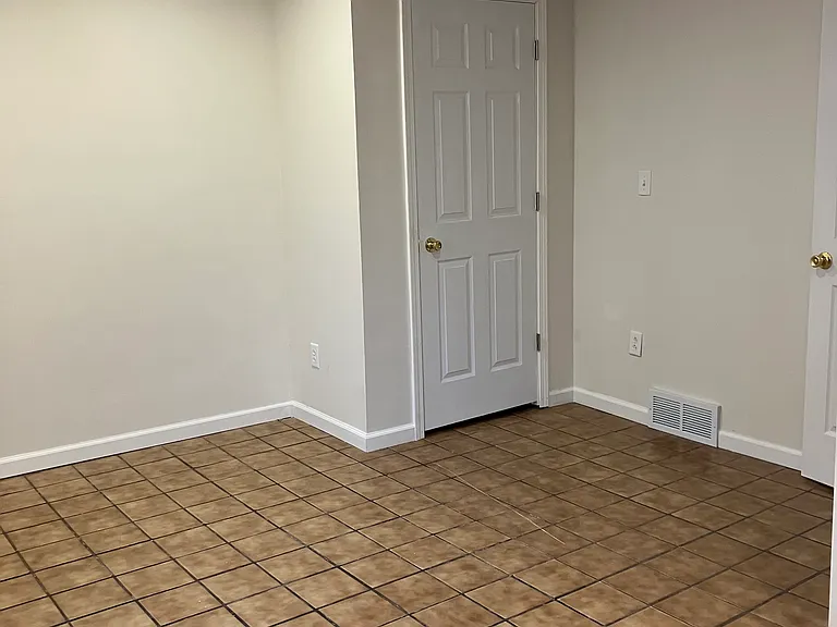 Bedroom 3 / study