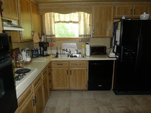 5th image of 384 Bonnavale Dr
