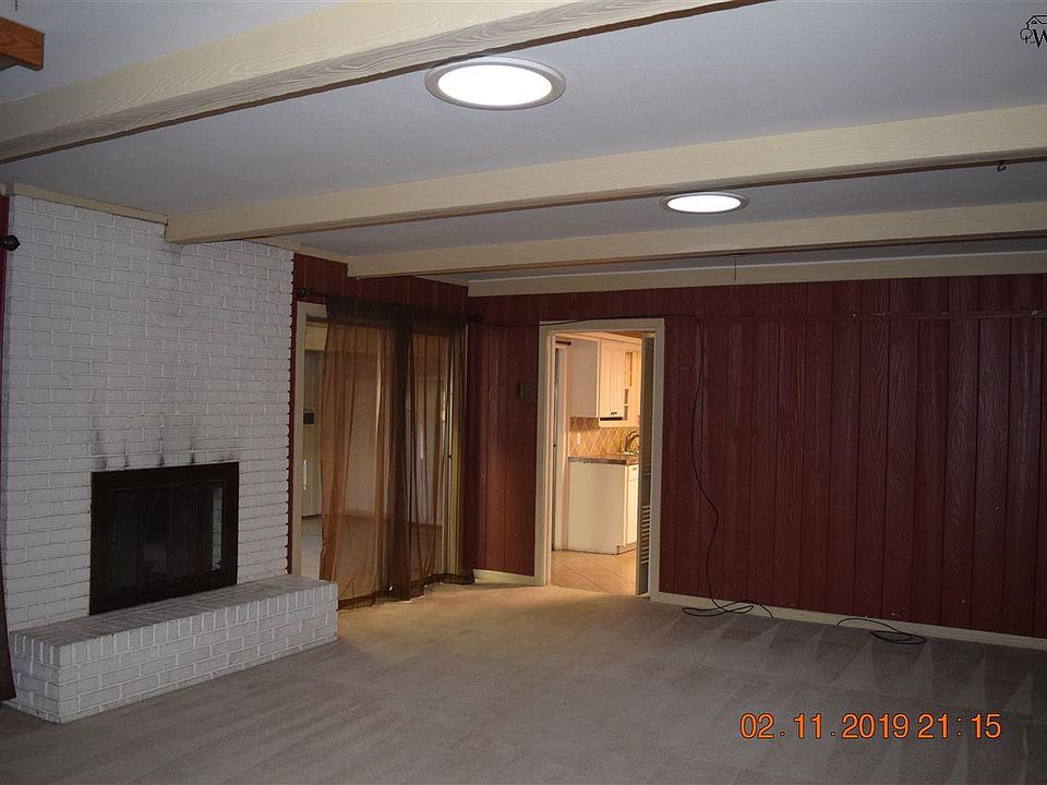 301 W Alameda St, Iowa Park, TX 76367 Zillow