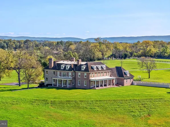 1077 Ginns Rd, Boyce, VA 22620