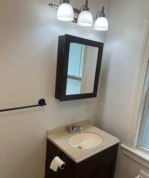 93 Main St #3 — Photo 24
