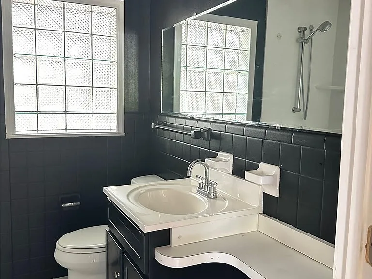 4945 Redwood Dr — Photo 6