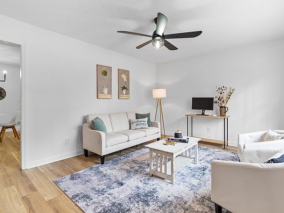 4th image of 909 Dumbarton Rd