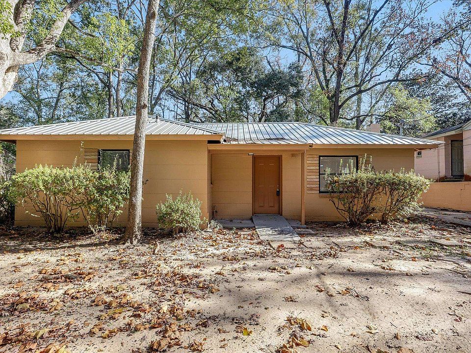 1st image of 2925 Fairview Dr