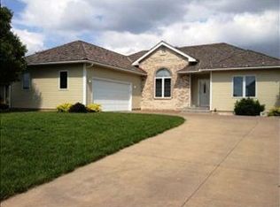 4312 SW Stone Ave, Topeka, KS 66610