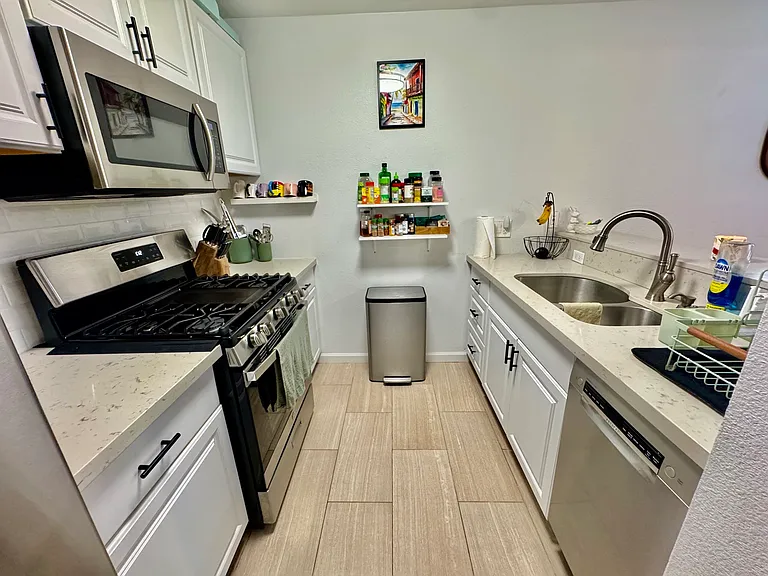 91-1010 Makaaloa St #4G — Photo 8