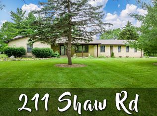 211 Shaw Rd, Englewood, OH 45322