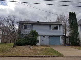 824 E North St, Ishpeming, MI 49849