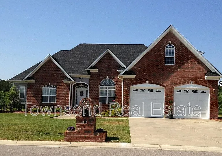 305 W Summerchase Dr — Photo 1