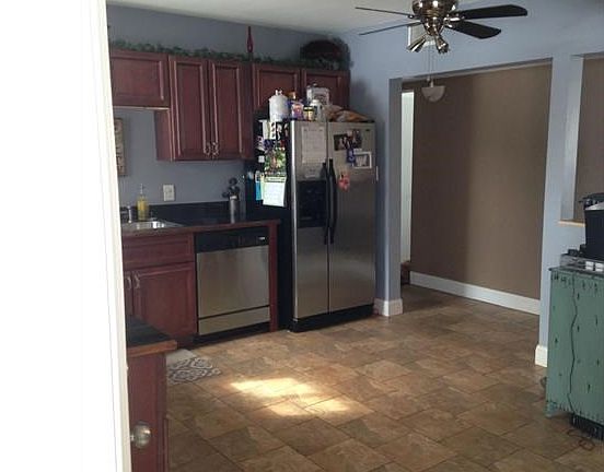 4th image of 27440 Markbarry Ave