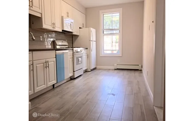 Rented by Douglas Elliman | media 13