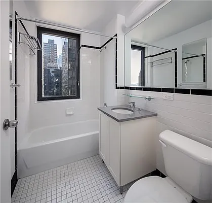 Rented by Addison Property Group | media 5