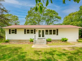 295 Accabonac Rd, East Hampton, NY 11937