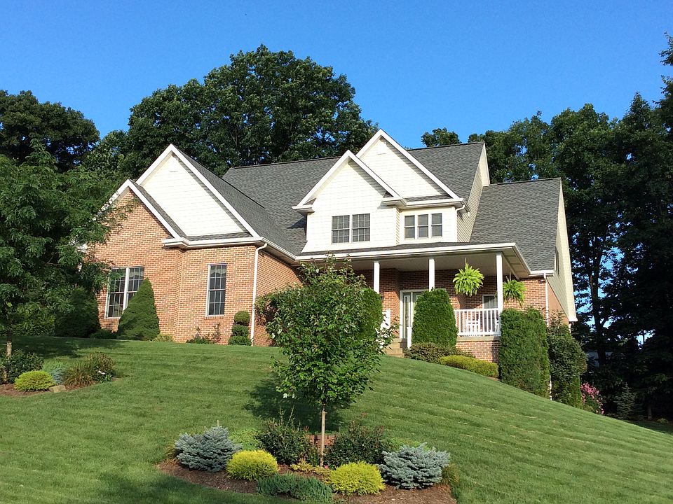 1st image of 2025 Timbercrest Dr