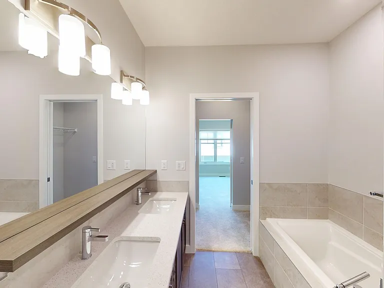 611 Mahogany Blvd SE — Photo 22