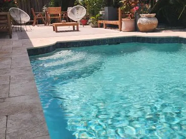 701 NE 8th St, Pompano Beach, FL 33060