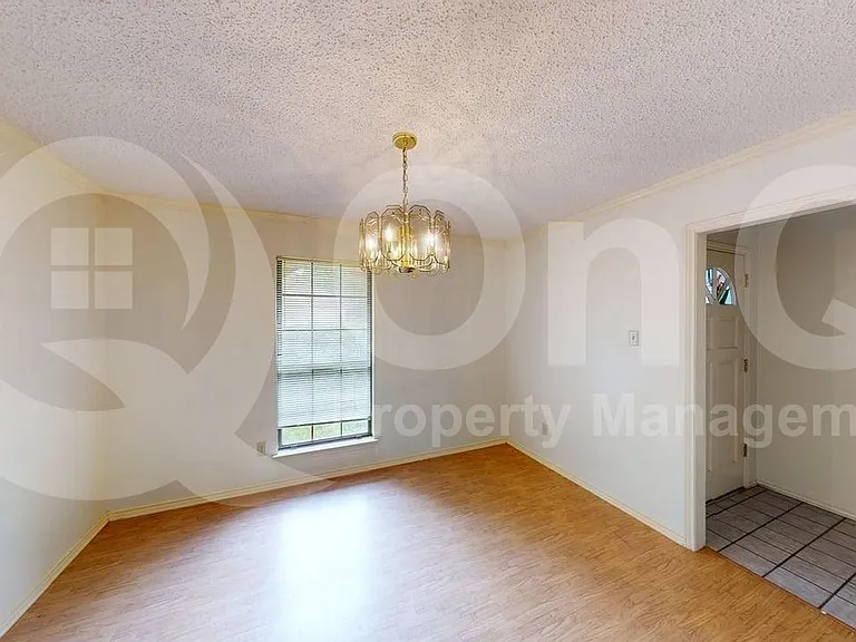 5511 Timber Green Dr — Photo 7