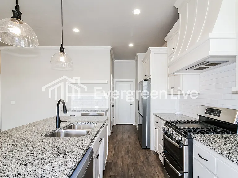 4105 Lambeth St — Photo 7